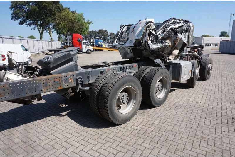 Renault C460 / 8X4 / BIG AXLE / FULL STEEL / 2 X LENKACHSE / EURO-6 / 2022 - Cab chassis truck: picture 4 Renault C460 / 8X4 / BIG AXLE / FULL STEEL / 2 X LENKACHSE / EURO-6 / 2022 - Cab chassis truck: picture 4