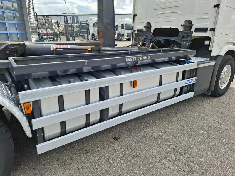 Hook lift truck Scania NGS R500 / RETARDER / AJK HOOK 22 TON / LIFT+LENKACHSE / TUV:17-06-2026 / NAVI / LWDS / ALCOA / LEATHER / AUTOMATIC / EURO-6 / 2: picture 9