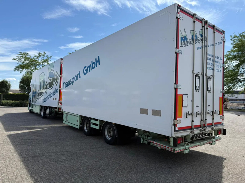 Scania R450 / RETARDER / ISOLATED GERMAN FLOWER COMBI / THROUGH-LOADING SYSTEM / 2XPLATFORM / LIFT+LENKACHSE / LWDS / EURO-6 / 2014 - Refrigerator truck: picture 3 Scania R450 / RETARDER / ISOLATED GERMAN FLOWER COMBI / THROUGH-LOADING SYSTEM / 2XPLATFORM / LIFT+LENKACHSE / LWDS / EURO-6 / 2014 - Refrigerator truck: picture 3