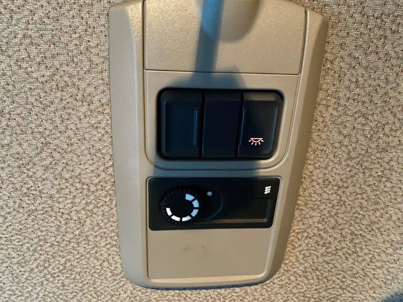 DAF CF460 / AUTOMATIC / PARK COOL / SPACE CAB / EURO-6 / 2017 on lease DAF CF460 / AUTOMATIC / PARK COOL / SPACE CAB / EURO-6 / 2017: picture 19 DAF CF460 / AUTOMATIC / PARK COOL / SPACE CAB / EURO-6 / 2017 on lease DAF CF460 / AUTOMATIC / PARK COOL / SPACE CAB / EURO-6 / 2017: picture 19