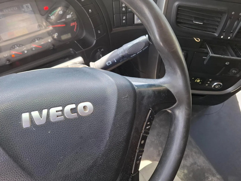 Tractor unit Iveco Stralis 440 / HYDRAULICS / BOOGIE / FRIDGE / 2XBED / 620664 KM / AIRCO / AUTOMATIC / EURO-6 / 2015: picture 17