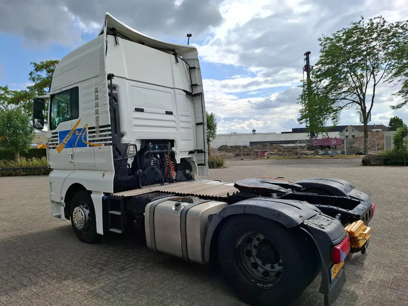 MAN TGX 18.440 / NL TRUCK / TUV:20-02-2026 / DOUBLE TANK / NAVI / FRIDGE / MICROWAVE / ACC / LWDS / AUTOMATIC / EURO-6 / 2016 - Tractor unit: picture 3 MAN TGX 18.440 / NL TRUCK / TUV:20-02-2026 / DOUBLE TANK / NAVI / FRIDGE / MICROWAVE / ACC / LWDS / AUTOMATIC / EURO-6 / 2016 - Tractor unit: picture 3