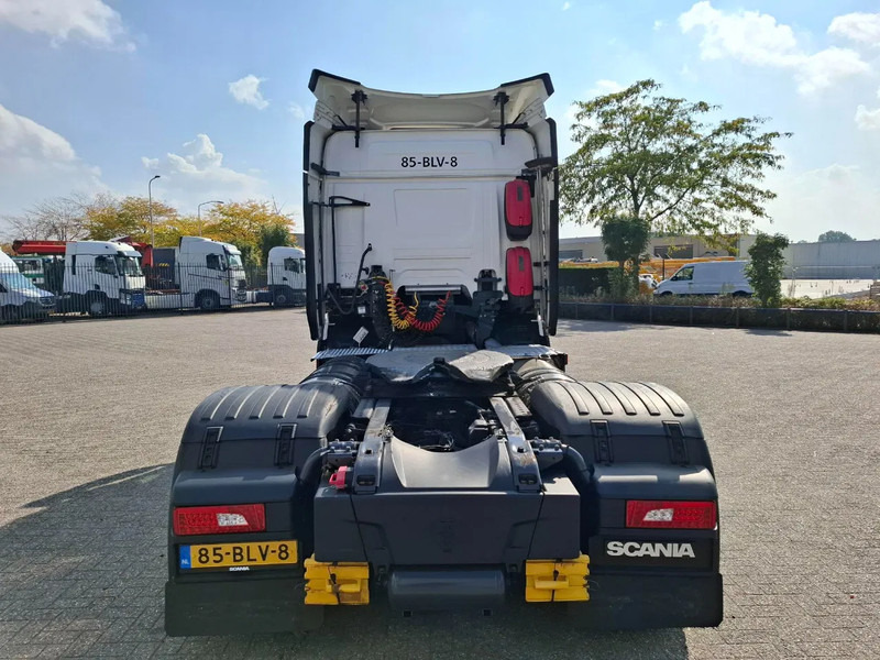 Scania NGS G340 / RETARDER / ONLY:541696 KM / TUV:01-03-2026 / CLEAN NL TRUCK / LWDS / LNG / AUTOMATIC / EURO-6 / 2019 - Tractor unit: picture 4 Scania NGS G340 / RETARDER / ONLY:541696 KM / TUV:01-03-2026 / CLEAN NL TRUCK / LWDS / LNG / AUTOMATIC / EURO-6 / 2019 - Tractor unit: picture 4