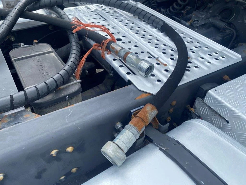 Tractor unit Scania R420 / RETARDER / HYDRAULICS / NO ADBLUE / MANUAL / EURO-3 / 2005: picture 11