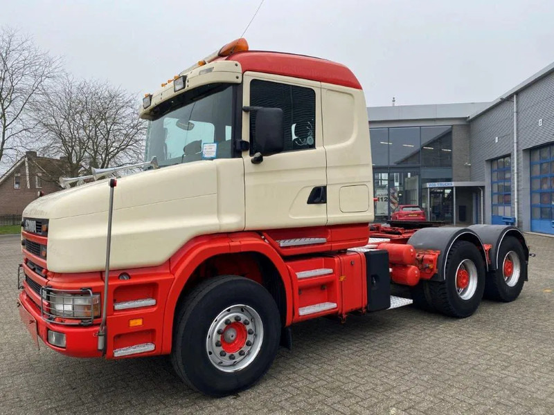 Scania T144-460 / HYDRAULICS / RETARDER / BIG AXLE / FULL STEEL / BELGIUM TRUCK / VERY NICE STATE / ONLY 449974-KM / 6X4 / EURO2 / 2001 - Tractor unit: picture 1 Scania T144-460 / HYDRAULICS / RETARDER / BIG AXLE / FULL STEEL / BELGIUM TRUCK / VERY NICE STATE / ONLY 449974-KM / 6X4 / EURO2 / 2001 - Tractor unit: picture 1