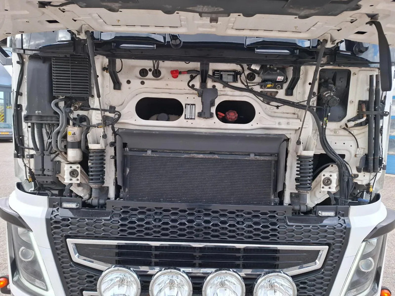 Tractor unit Volvo FH4-460 / CLEAN NL TRUCK / VEB+ / ADR / ACC / LWDS / DAS / DOUBLE TANK / LEATHER / FRIDGE / ALCOA / EURO-6 / 2016: picture 7 Tractor unit Volvo FH4-460 / CLEAN NL TRUCK / VEB+ / ADR / ACC / LWDS / DAS / DOUBLE TANK / LEATHER / FRIDGE / ALCOA / EURO-6 / 2016: picture 7