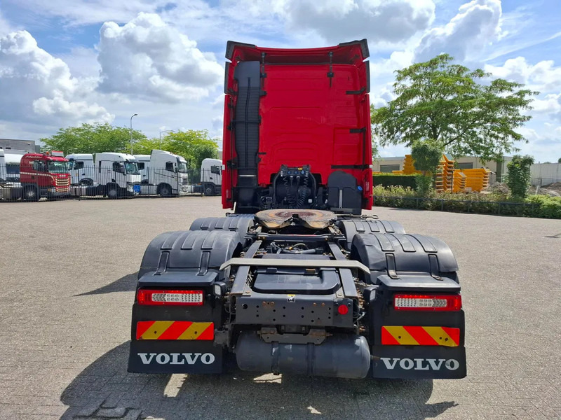 Volvo FH4-500 / VEB+ / ACC / LWDS / FRIDGE / FULL-AIR / 719722 KM / AUTOMATIC / EURO-6 / 2018 - Tractor unit: picture 4 Volvo FH4-500 / VEB+ / ACC / LWDS / FRIDGE / FULL-AIR / 719722 KM / AUTOMATIC / EURO-6 / 2018 - Tractor unit: picture 4