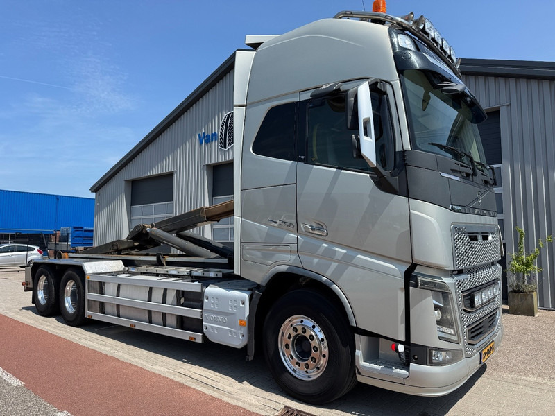 Volvo FH16 750 6x2, VDL 21 Ton Haak - Hook lift truck: picture 1 Volvo FH16 750 6x2, VDL 21 Ton Haak - Hook lift truck: picture 1