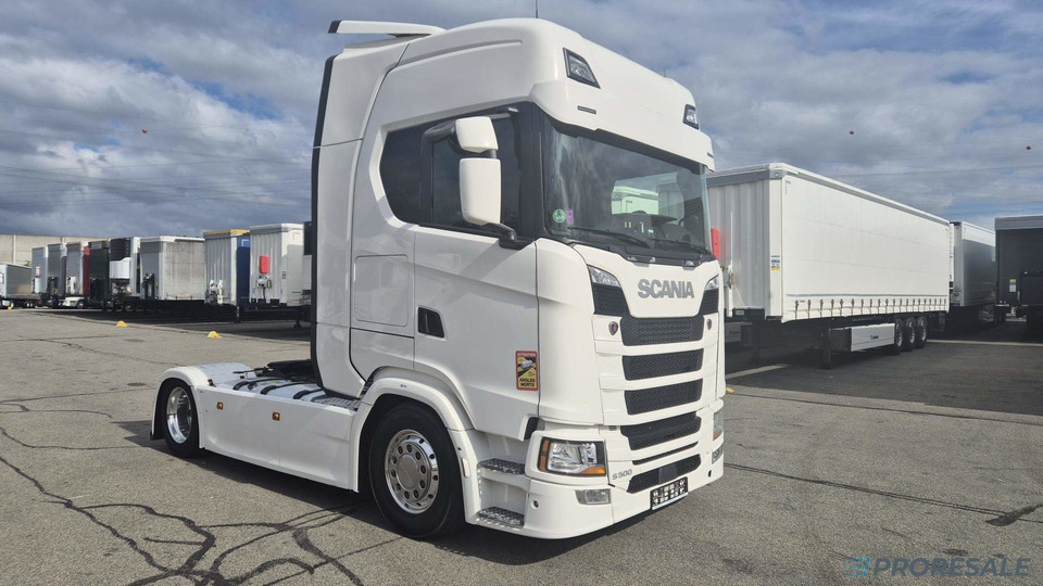 SCANIA S500 N323 NGS TOP LINE LOW DECK EURO 6 - Tractor unit: picture 1 SCANIA S500 N323 NGS TOP LINE LOW DECK EURO 6 - Tractor unit: picture 1