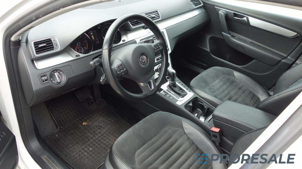 VOLKSWAGEN PASSAT VARIANT 2,0 TDi 103 KW - nelze odpočet DPH - Car: picture 5 VOLKSWAGEN PASSAT VARIANT 2,0 TDi 103 KW - nelze odpočet DPH - Car: picture 5