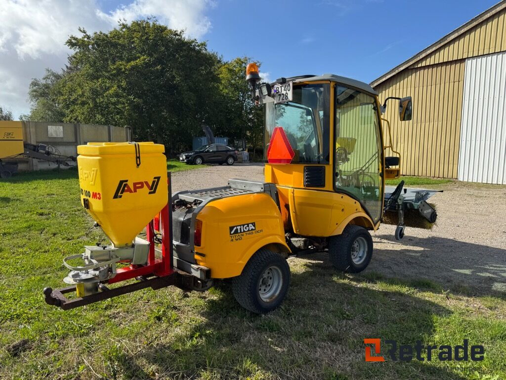 STIGA TITAN 740DCR - Agricultural machinery: picture 3 STIGA TITAN 740DCR - Agricultural machinery: picture 3