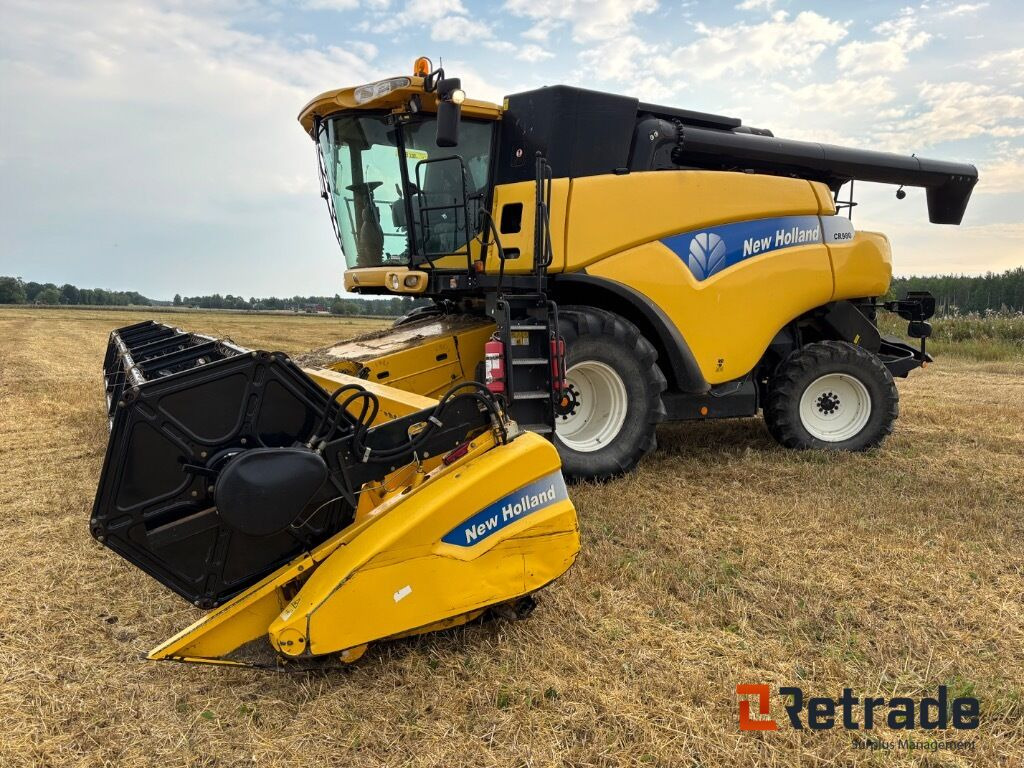 Skördetröska New Holland CR 980 - 2005 - Agricultural machinery: picture 2 Skördetröska New Holland CR 980 - 2005 - Agricultural machinery: picture 2