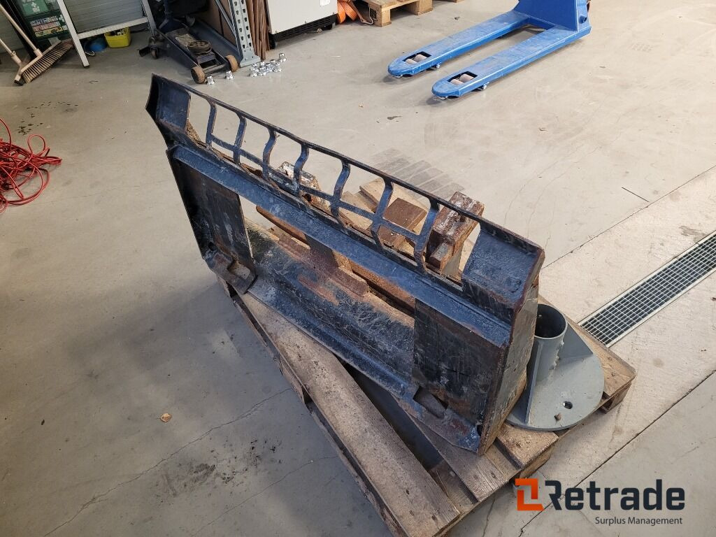 Gafflar med fäste till tex Bobcat - Forks: picture 3 Gafflar med fäste till tex Bobcat - Forks: picture 3