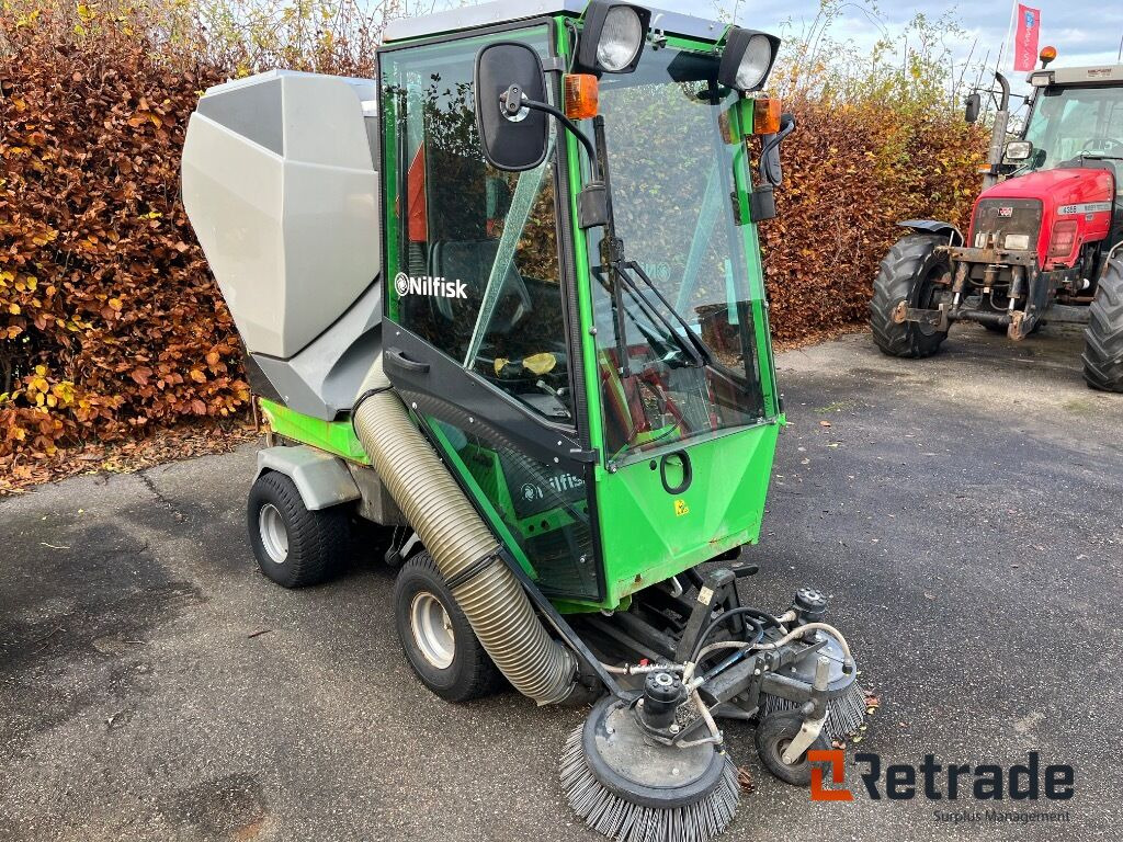 Redskabsbærer Nilfisk FH3 med maskinsæt. - Municipal/ Special vehicle: picture 3 Redskabsbærer Nilfisk FH3 med maskinsæt. - Municipal/ Special vehicle: picture 3