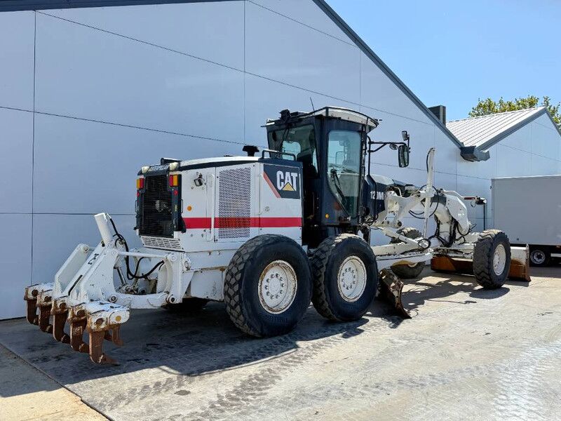 Cat 120M - CE / Front Blade + Ripper / Auto Greasing - Grader: picture 4 Cat 120M - CE / Front Blade + Ripper / Auto Greasing - Grader: picture 4