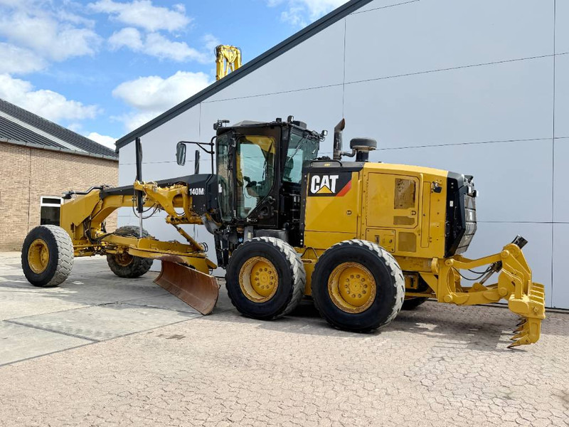 Cat 140M3 - Pushblock / Ripper / Joystick Controls - Grader: picture 2 Cat 140M3 - Pushblock / Ripper / Joystick Controls - Grader: picture 2