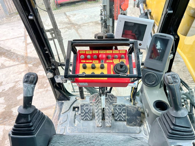 Crawler excavator Cat 329D + Wimmer Jura Luna 3.100 Surface Drill Rig: picture 8