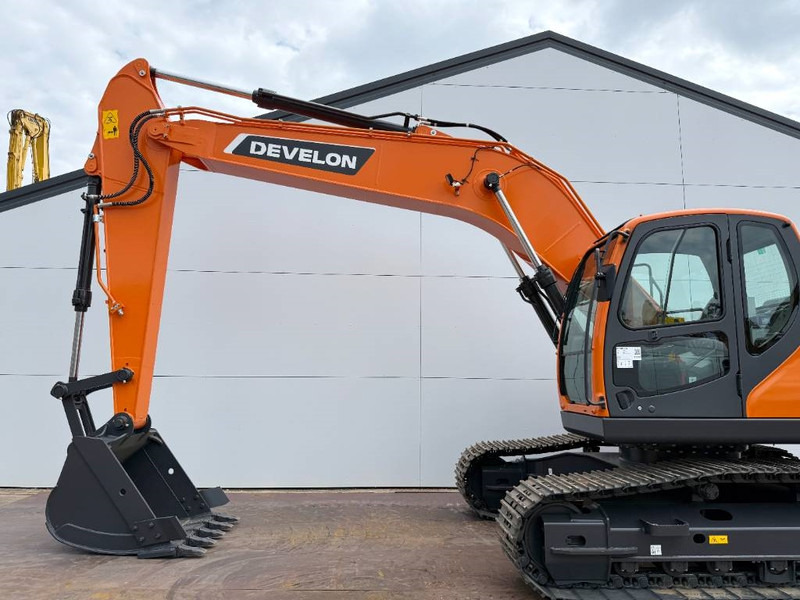Crawler excavator Doosan Develon DX205 *2025 Model* - Unused / Hammer Lines: picture 17