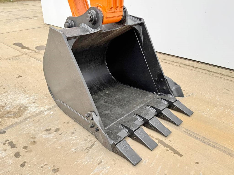 New Crawler excavator Hitachi ZX140H-GI - NEW / ISUZU ENGINE: picture 14
