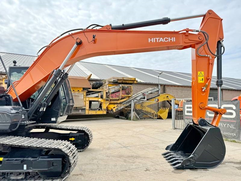 New Crawler excavator Hitachi ZX220LC-5G / 2025 ULTRA MODEL / ISUZU ENGINE: picture 10 New Crawler excavator Hitachi ZX220LC-5G / 2025 ULTRA MODEL / ISUZU ENGINE: picture 10