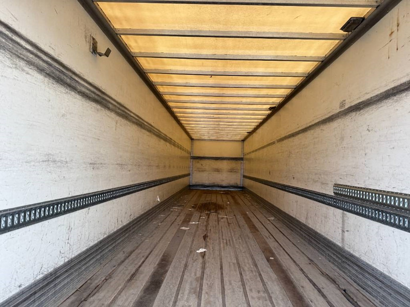 Closed box semi-trailer Samro SR233DVP - Dutch Trailer / Forced Steering: picture 19 Closed box semi-trailer Samro SR233DVP - Dutch Trailer / Forced Steering: picture 19