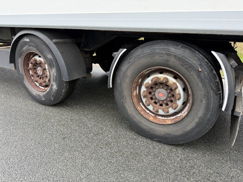 Closed box semi-trailer Samro SR233DVP - Dutch Trailer / Forced Steering: picture 7 Closed box semi-trailer Samro SR233DVP - Dutch Trailer / Forced Steering: picture 7