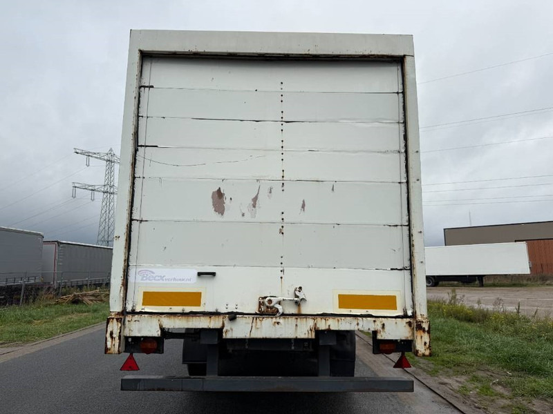 Schmitz Cargobull SKO 20 - Automatic Greasing / Forced Steering - Closed box semi-trailer: picture 3 Schmitz Cargobull SKO 20 - Automatic Greasing / Forced Steering - Closed box semi-trailer: picture 3