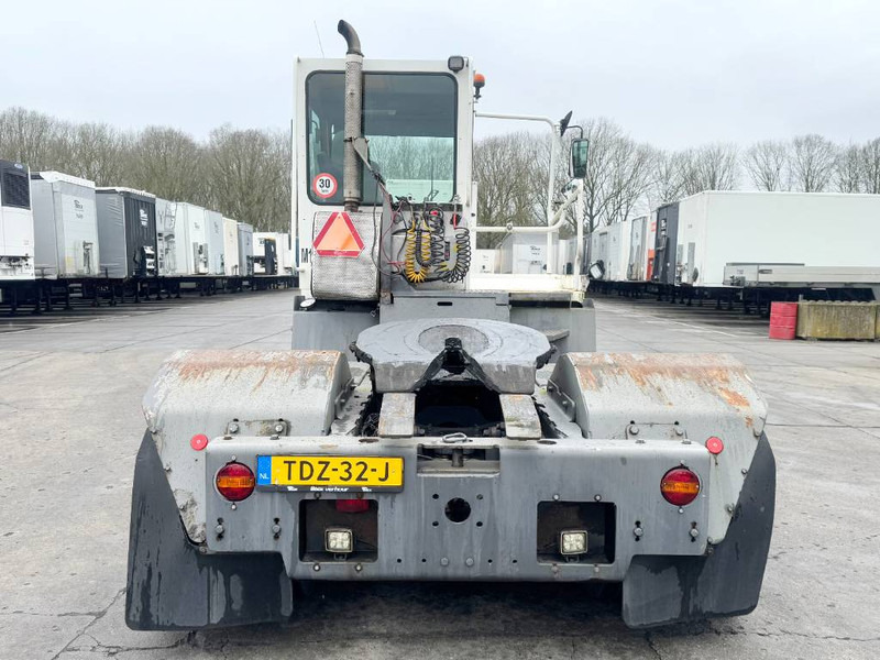 Terberg YT222 - Dutch truck / Automatic / 55t Payload - Terminal tractor: picture 3 Terberg YT222 - Dutch truck / Automatic / 55t Payload - Terminal tractor: picture 3