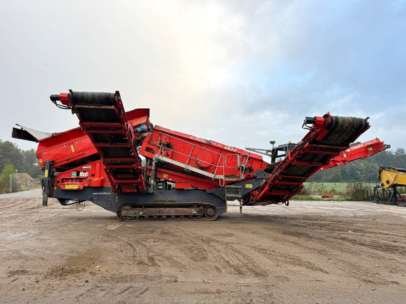 Terex Finlay 883+ - Top Condition! Automatic Greasing - Screener: picture 2 Terex Finlay 883+ - Top Condition! Automatic Greasing - Screener: picture 2