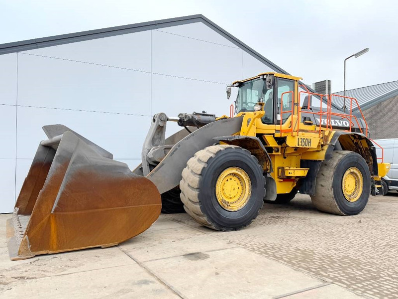 Volvo L350H - Dutch Machine / CDC Steering - Wheel loader: picture 2 Volvo L350H - Dutch Machine / CDC Steering - Wheel loader: picture 2