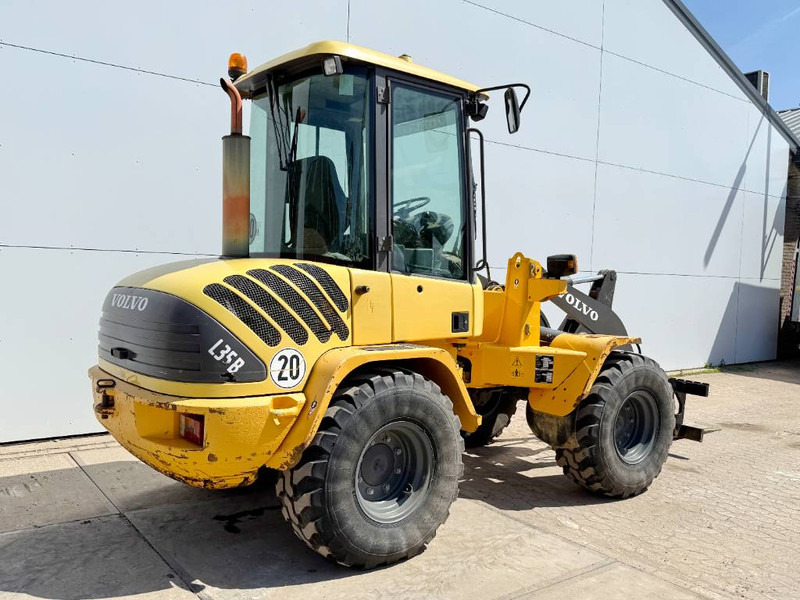 Volvo L35B - German Machine / Quick Coupler - Wheel loader: picture 5 Volvo L35B - German Machine / Quick Coupler - Wheel loader: picture 5