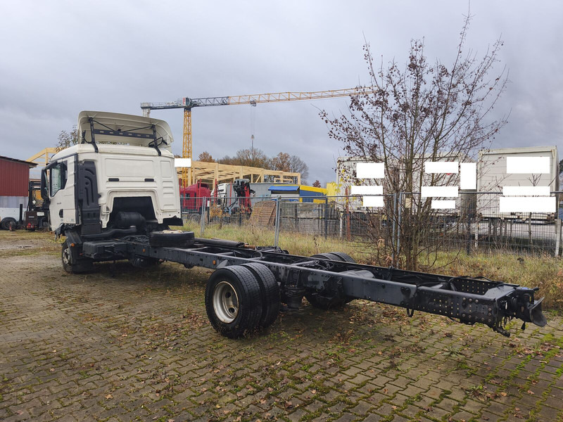 MAN TGL 12.250 Euro6 4x2 AHK - Cab chassis truck: picture 5 MAN TGL 12.250 Euro6 4x2 AHK - Cab chassis truck: picture 5