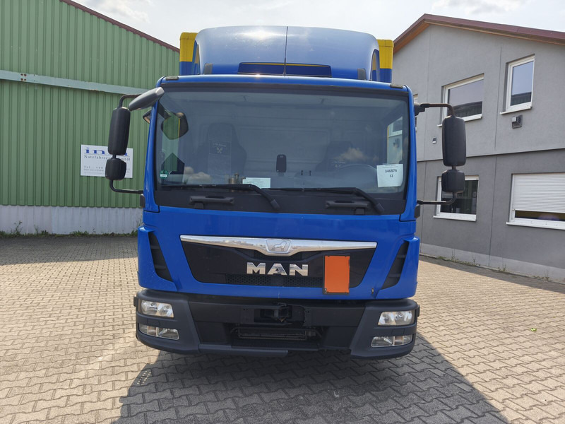 MAN TGL 7.180 8.180 - Box truck: picture 3 MAN TGL 7.180 8.180 - Box truck: picture 3