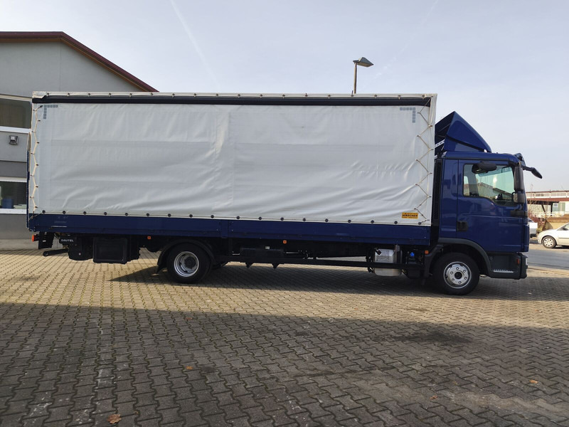 MAN TGL 8.220 4x2 Euro 6 LBW AHK (19) - Curtainsider truck: picture 4 MAN TGL 8.220 4x2 Euro 6 LBW AHK (19) - Curtainsider truck: picture 4
