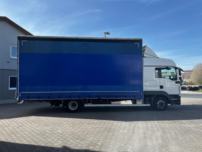 Curtainsider truck MAN TGL 8.220 Jumbo Gardine: picture 8
