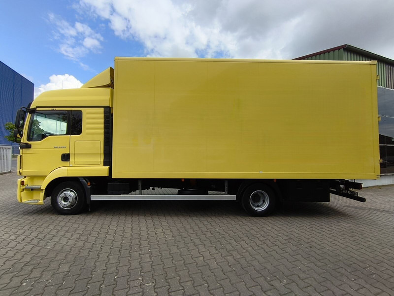 MAN TGL 8.220 Möbelkoffer Treppe (20) - Box truck: picture 5 MAN TGL 8.220 Möbelkoffer Treppe (20) - Box truck: picture 5