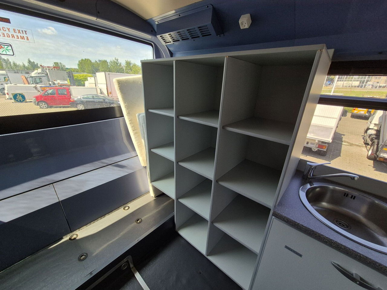 Camper Irisbus Iveco 330 KM / Solar Panels / NEW Equiped: picture 20