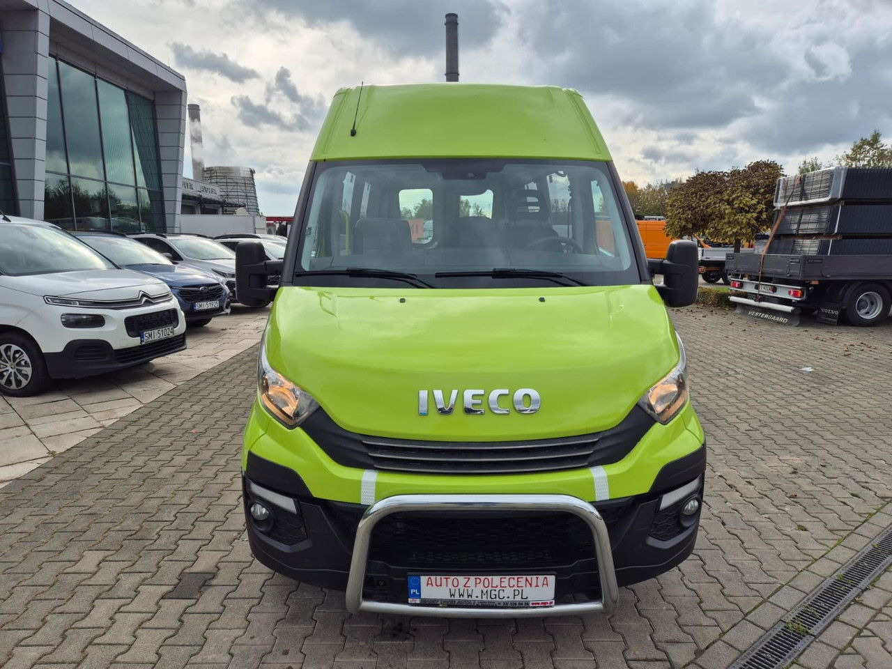 Iveco Daily 35S12 Hi-Matic - Minibus, Passenger van: picture 3 Iveco Daily 35S12 Hi-Matic - Minibus, Passenger van: picture 3