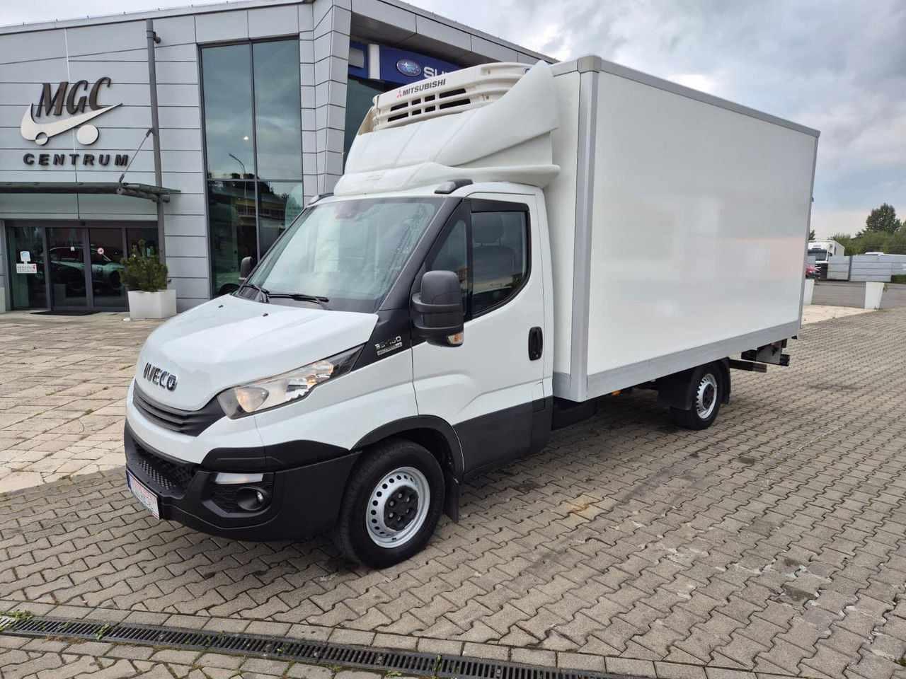 Iveco Daily 35S16 Hi-Matic / 1 Owner / Mitsubishi / Serviced - Refrigerated van: picture 1 Iveco Daily 35S16 Hi-Matic / 1 Owner / Mitsubishi / Serviced - Refrigerated van: picture 1