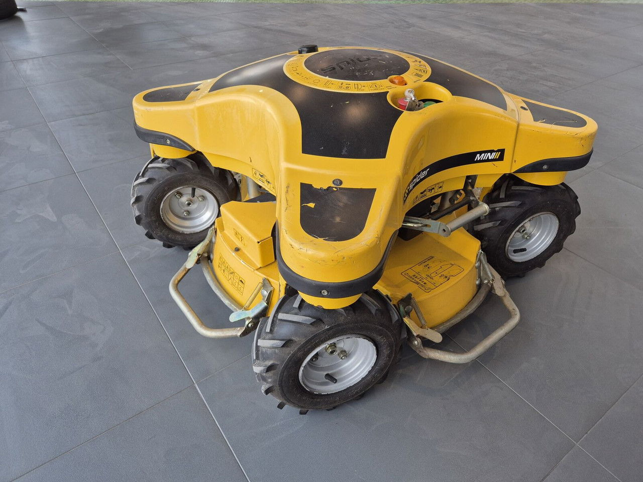 MINI Mini Spider II / 4X4 / NEW Service / Works Great - Garden mower: picture 5 MINI Mini Spider II / 4X4 / NEW Service / Works Great - Garden mower: picture 5