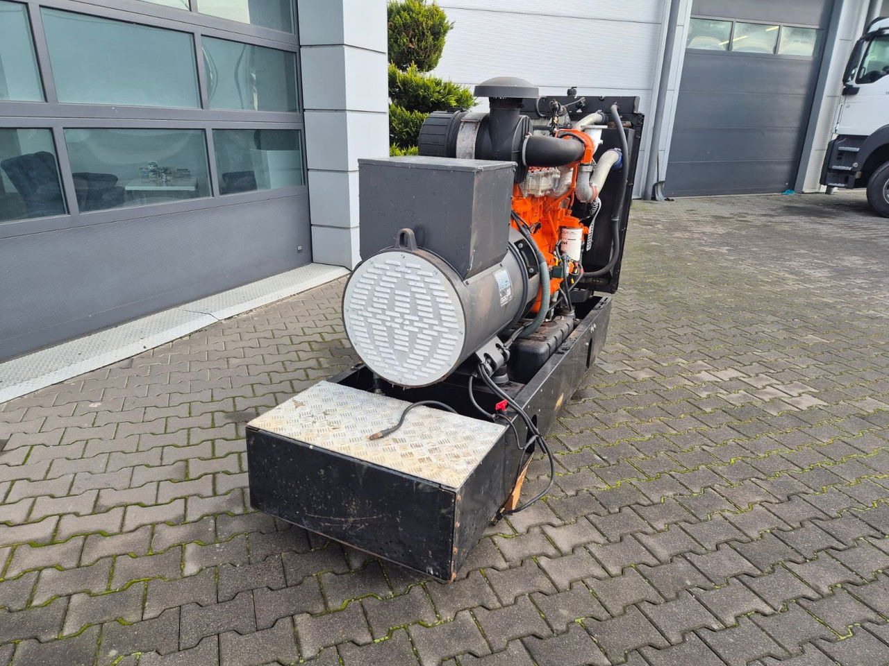 Mecc Alte ECP34 2S4 - FTP Engine,126kVA,New oils, filters, L Mecc Alte ECP34 2S4 - FTP Engine,126kVA,New oils, filters, Like New - Generator set: picture 5 Mecc Alte ECP34 2S4 - FTP Engine,126kVA,New oils, filters, L Mecc Alte ECP34 2S4 - FTP Engine,126kVA,New oils, filters, Like New - Generator set: picture 5