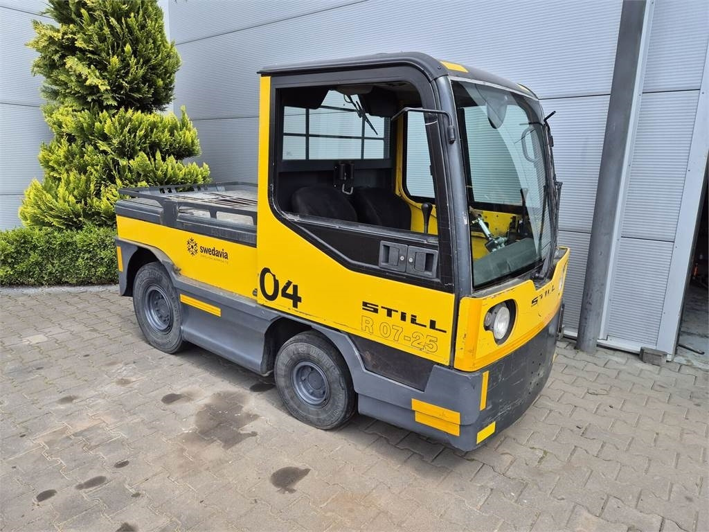 Still R 07-25 , NO BATTERY , NEW TIRES - Tow tractor: picture 1 Still R 07-25 , NO BATTERY , NEW TIRES - Tow tractor: picture 1