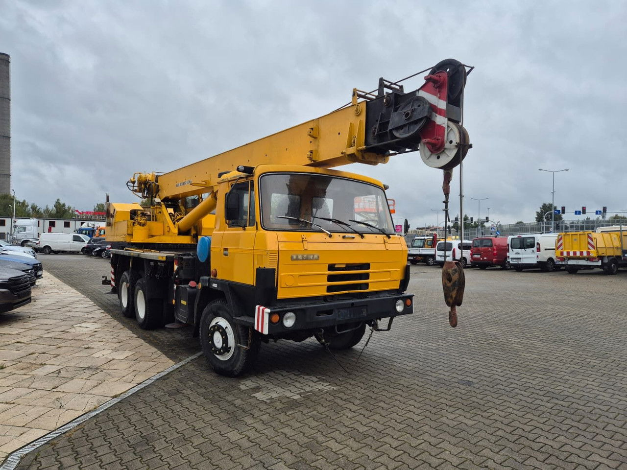 Tatra T 815 - Mobile crane: picture 4 Tatra T 815 - Mobile crane: picture 4