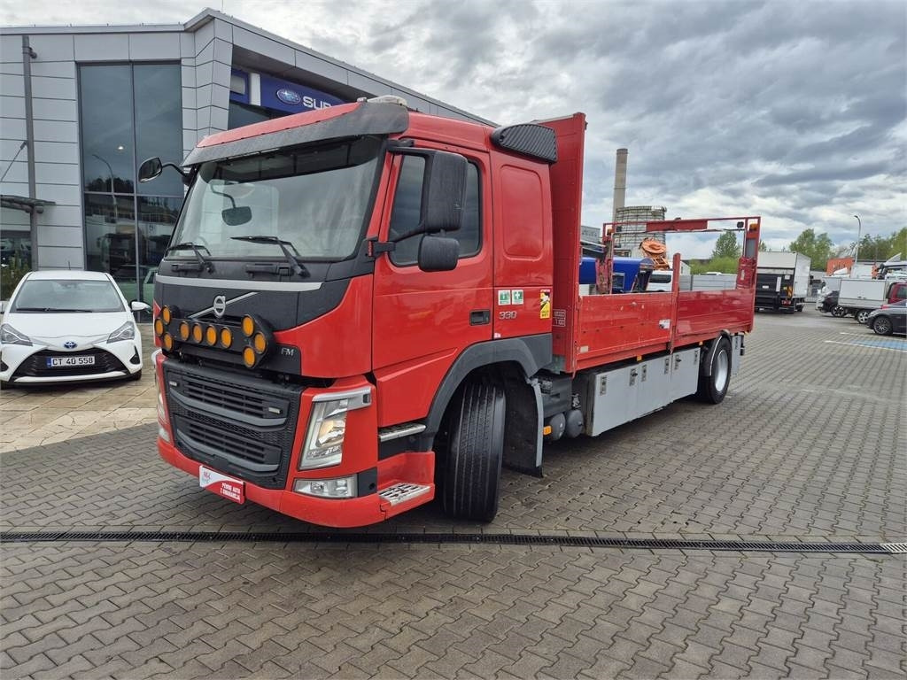 Volvo FM 330 / WEBASTO / HDS HIAB / 1 OWNER - Dropside/ Flatbed truck: picture 2 Volvo FM 330 / WEBASTO / HDS HIAB / 1 OWNER - Dropside/ Flatbed truck: picture 2