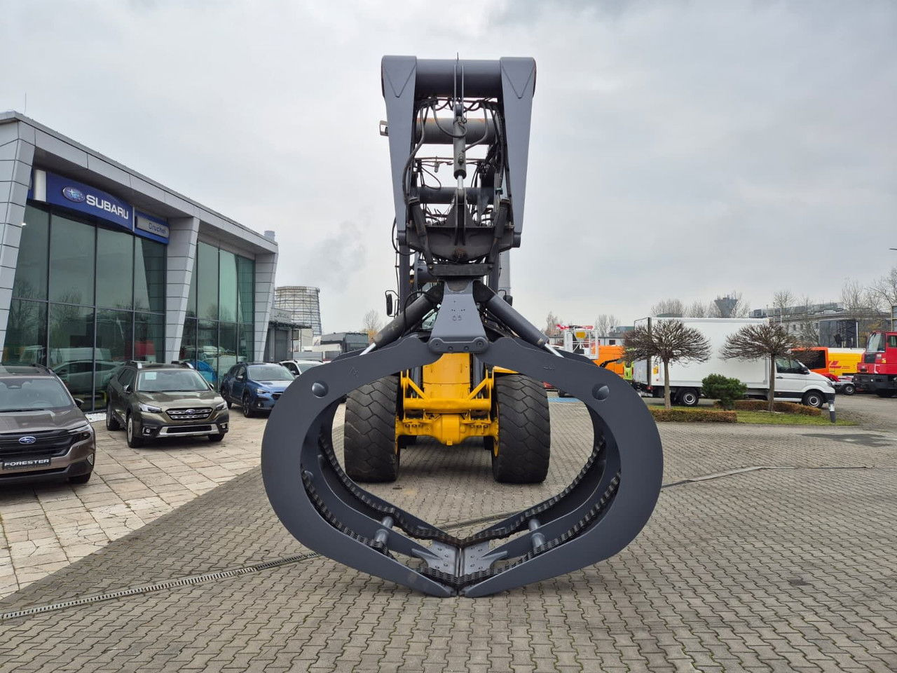 Volvo L180 E - Wheel loader: picture 4 Volvo L180 E - Wheel loader: picture 4