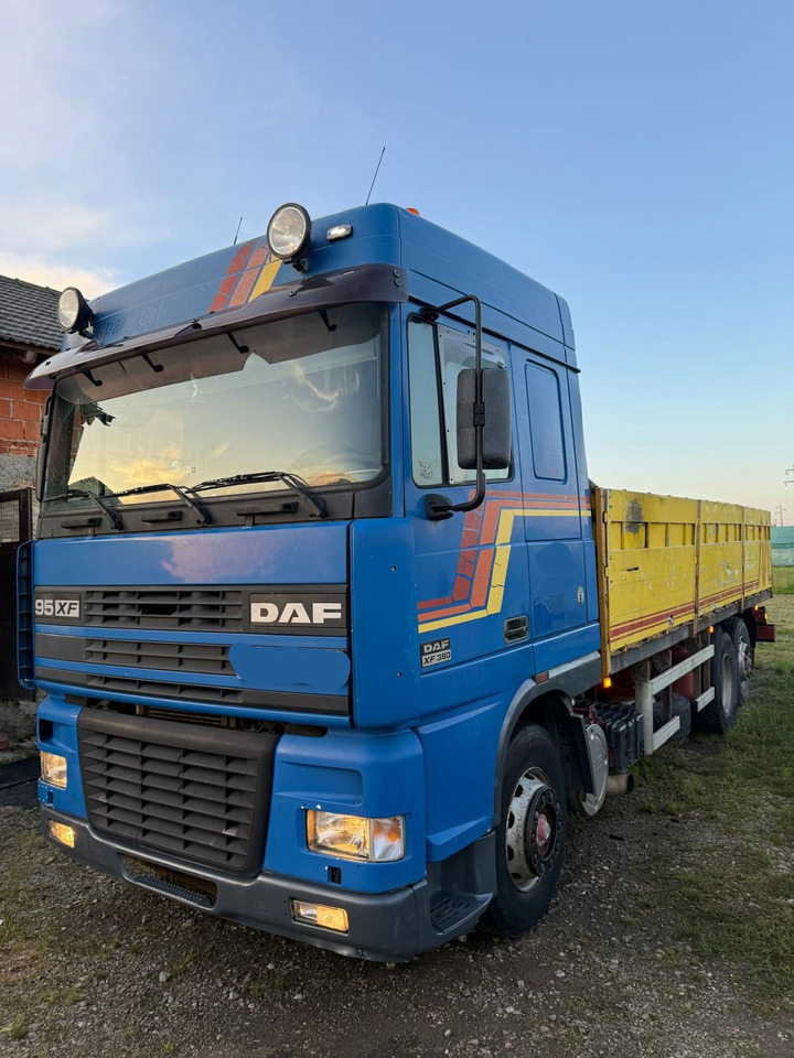 DAF XF 95.380 6X2 stake body - Dropside/ Flatbed truck: picture 1 DAF XF 95.380 6X2 stake body - Dropside/ Flatbed truck: picture 1