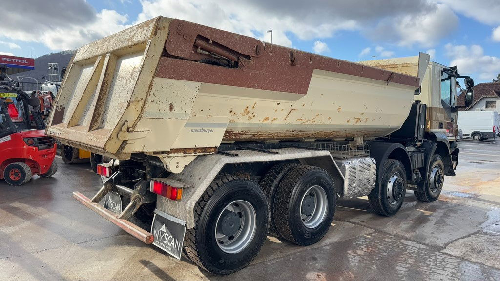 Iveco Trakker AD340T41 8x4 mulda tipper - hydraulic back - Tipper: picture 5 Iveco Trakker AD340T41 8x4 mulda tipper - hydraulic back - Tipper: picture 5