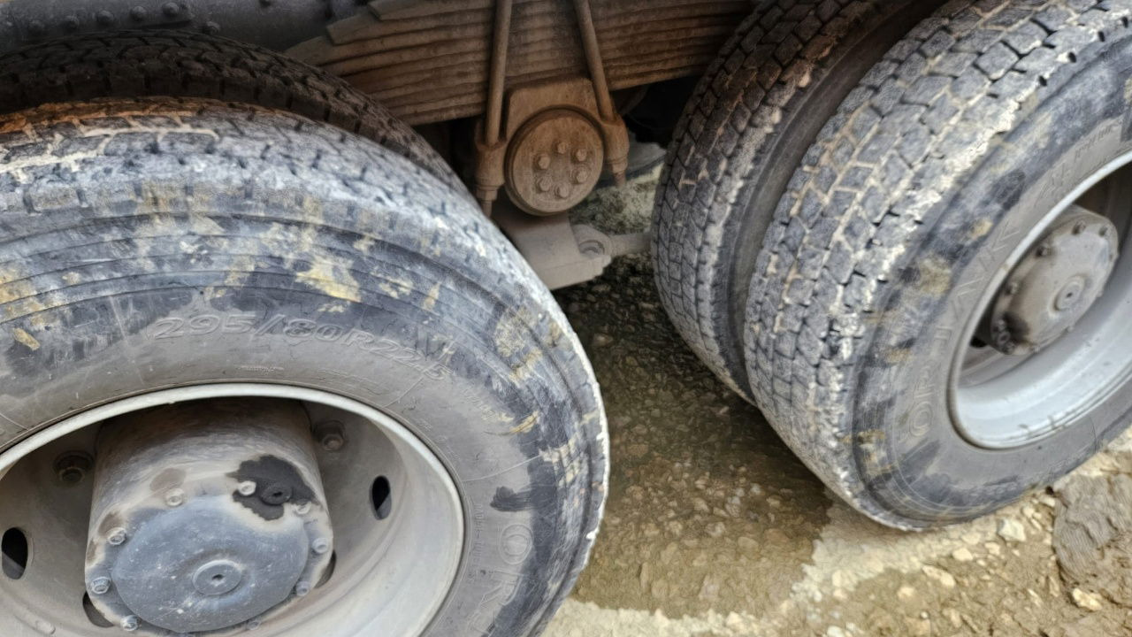 MAN FE 410A 6x4 mixer - 7m3 - euro 3 - Concrete mixer truck: picture 4 MAN FE 410A 6x4 mixer - 7m3 - euro 3 - Concrete mixer truck: picture 4