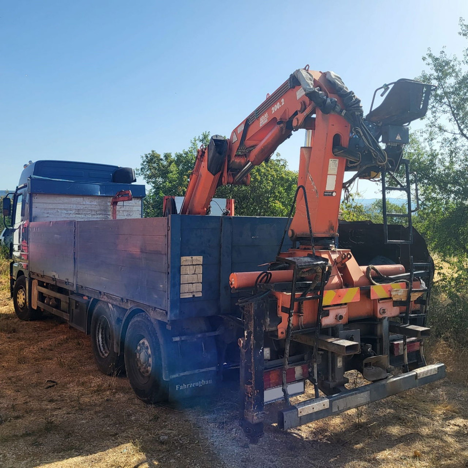 Mercedes-Benz Actros 2546 L 6x2 stake body - crane Atlas 200.2 - Dropside/ Flatbed truck, Crane truck: picture 4 Mercedes-Benz Actros 2546 L 6x2 stake body - crane Atlas 200.2 - Dropside/ Flatbed truck, Crane truck: picture 4