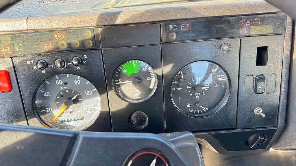 Cab chassis truck Mercedes-Benz SK 3234 8x4 chassis: picture 20